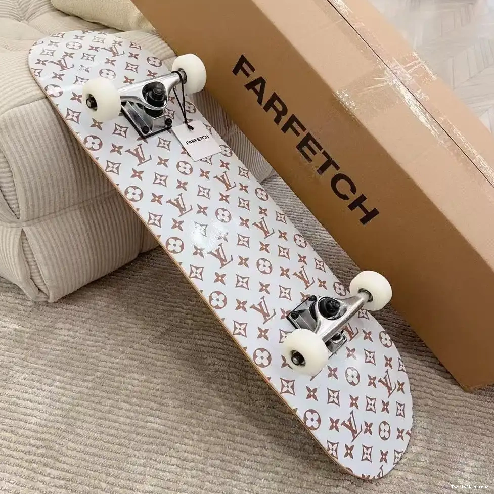 BROWN MONOGRAM SKATEBOARD LV CUSTOM 0706